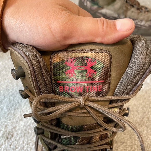 Underamour Hunting/Hiking Boots - Picture 4 of 7